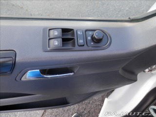 Volkswagen Multivan 2,0 TDi 103kW 7.míst 4Mot 2012