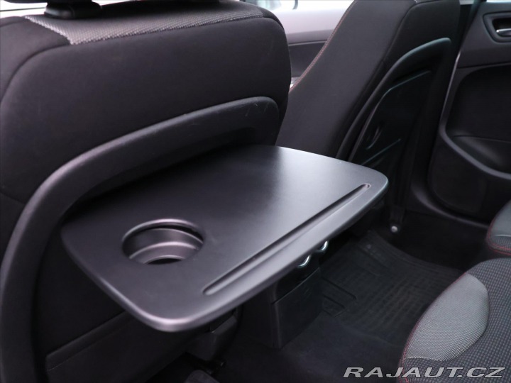 Peugeot 308 1,6 HDi CZ Sportium 7-Mís 2012