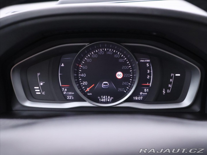 Volvo XC60 2,4 D4 140kW AWD Xenon Na 2017
