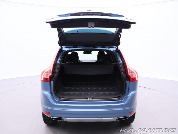 Volvo XC60 2,4 D4 140kW AWD Xenon Na 2017