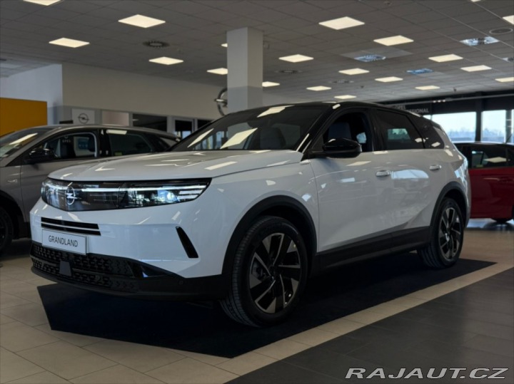 Opel Grandland 1.2 GS 1.2 TURBO 100 kW e 2025