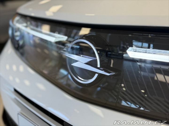 Opel Grandland 1.2 GS 1.2 TURBO 100 kW e 2025