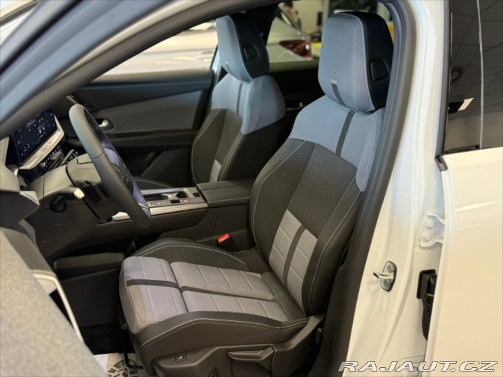 Opel Grandland 1.2 GS 1.2 TURBO 100 kW e 2025