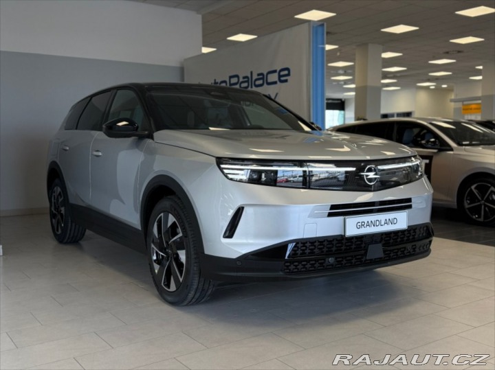Opel Grandland 1.2 GS 1.2 TURBO 100 kW e 2025