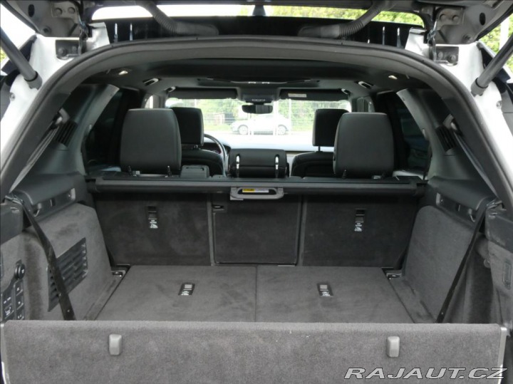 Land Rover Discovery 3,0 SDV6 HSE Luxury,1ČR,D 2021