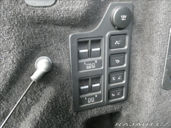 Land Rover Discovery 3,0 SDV6 HSE Luxury,1ČR,D 2021