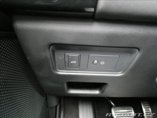Land Rover Discovery 3,0 SDV6 HSE Luxury,1ČR,D 2021