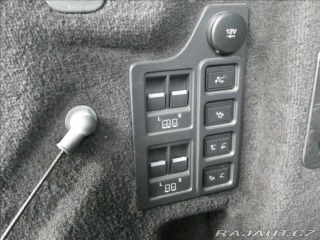 Land Rover Discovery 3,0 SDV6 HSE Luxury,1ČR,D 2021