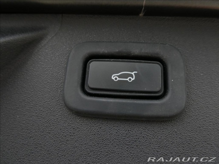 Land Rover Discovery Sport 2,0 D180 R-Dynamic SE,1-Č 2020