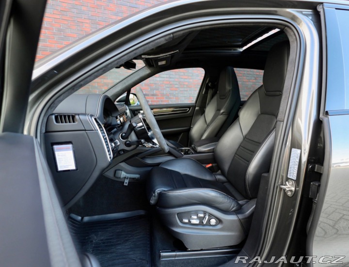 Porsche Cayenne 3.0 V6 340KW, E-Hybrid * 2020