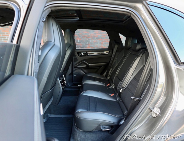 Porsche Cayenne 3.0 V6 340KW, E-Hybrid * 2020