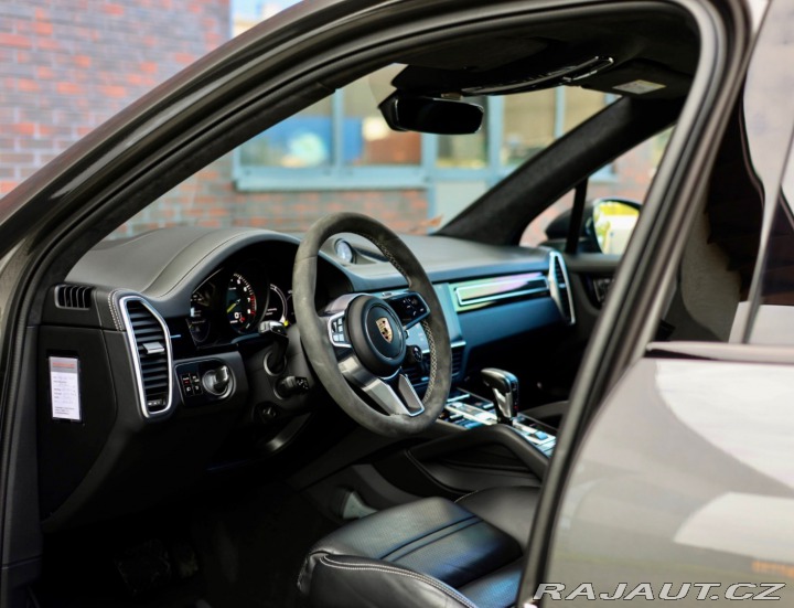 Porsche Cayenne 3.0 V6 340KW, E-Hybrid * 2020