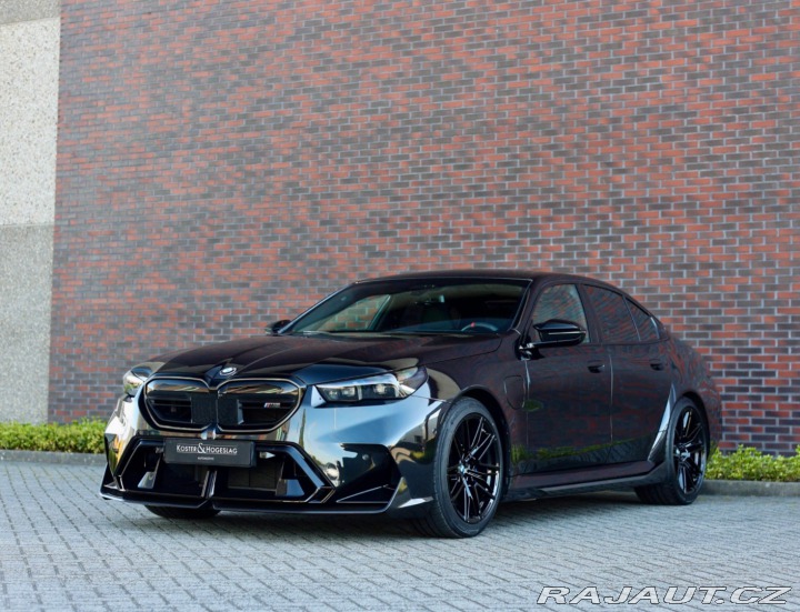 BMW M5 xDrive *M-Performance*Ťa 2024