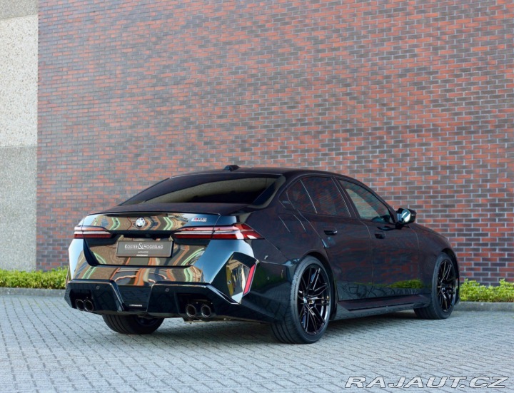 BMW M5 xDrive *M-Performance*Ťa 2024