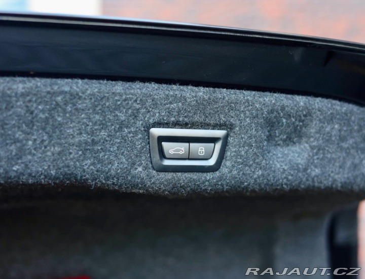 BMW M5 xDrive *M-Performance*Ťa 2024