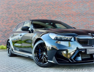 BMW M5 xDrive *M-Performance*Ťa 2024