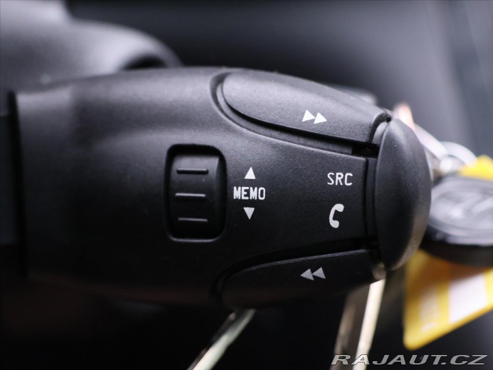 Peugeot 3008 2,0 HDi 110kW CZ Allure 1 2011
