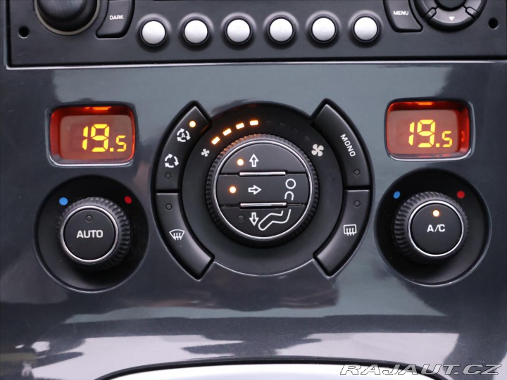 Peugeot 3008 2,0 HDi 110kW CZ Allure 1 2011
