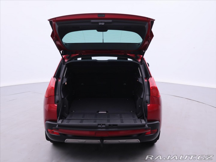 Peugeot 3008 2,0 HDi 110kW CZ Allure 1 2011