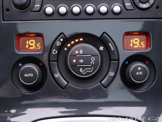 Peugeot 3008 2,0 HDi 110kW CZ Allure 1 2011