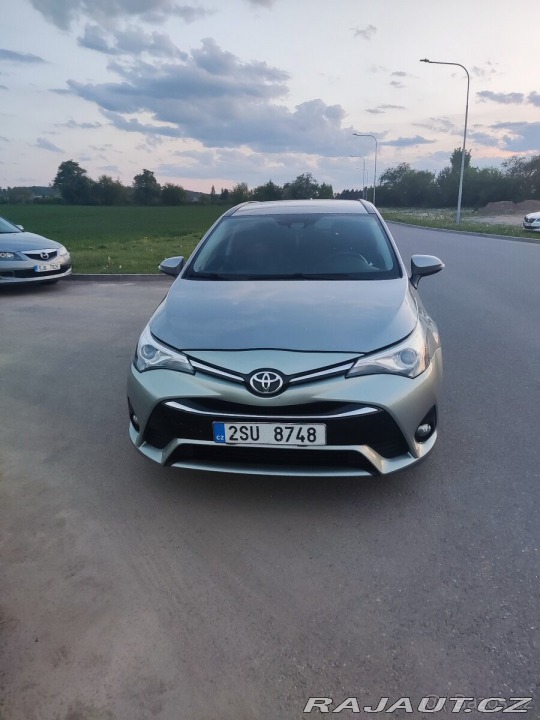 Toyota Avensis 6/2015, diesel,105kw,comb 2015