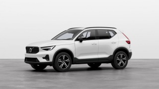Volvo XC40 B3 2.0L 163 HP AT7 FWD CO