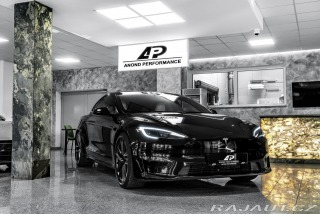 Tesla Model S PLAID 1020PS