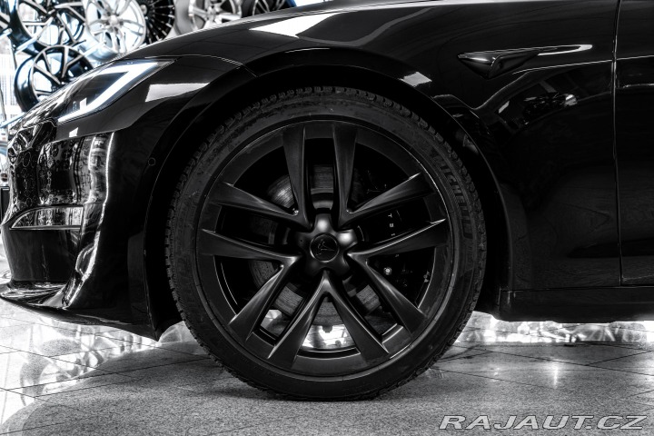 Tesla Model S PLAID 1020PS 2022
