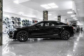 Tesla Model S PLAID 1020PS 2022