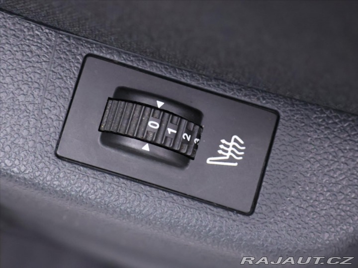 Peugeot 3008 1,6 HDI CZ Navi Aut.klima 2015