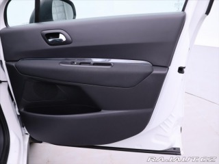 Peugeot 3008 1,6 HDI CZ Navi Aut.klima 2015