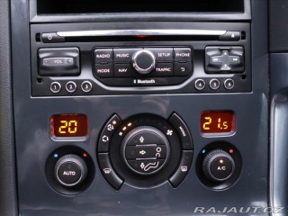 Peugeot 3008 1,6 HDI CZ Navi Aut.klima 2015