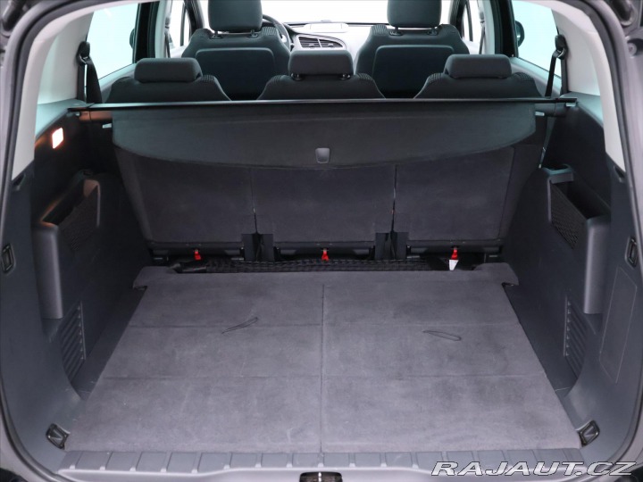 Peugeot 5008 2,0 HDI 110kW Style Navi 2015