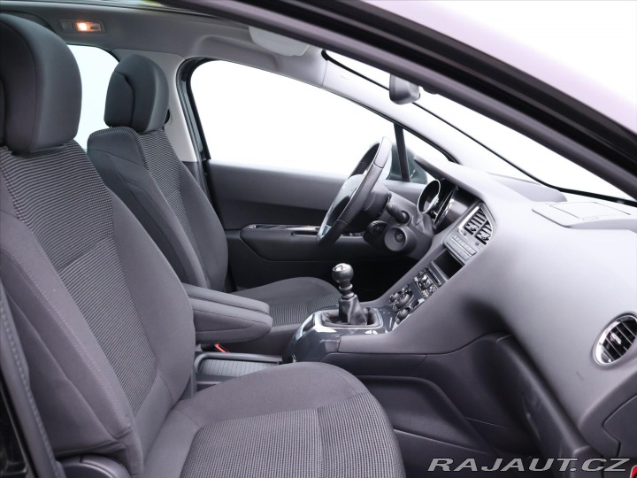 Peugeot 5008 2,0 HDI 110kW Style Navi 2015