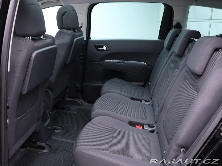Peugeot 5008 2,0 HDI 110kW Style Navi 2015