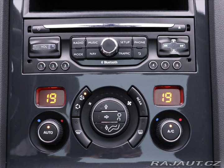 Peugeot 5008 2,0 HDI 110kW Style Navi 2015