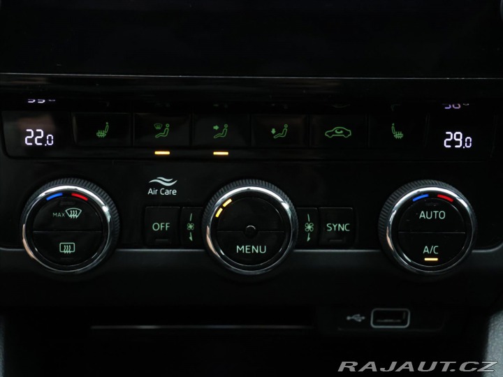 Škoda Octavia 1,6 TDI Style CZ 1.Maj. D 2020