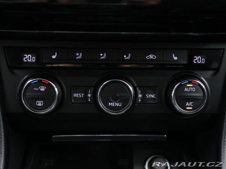 Škoda Superb 2,0 TDI 140KW Style CZ Xe 2017