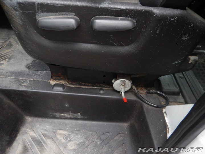 Ford Transit 2.2 TDCi, 9 MÍST 2010