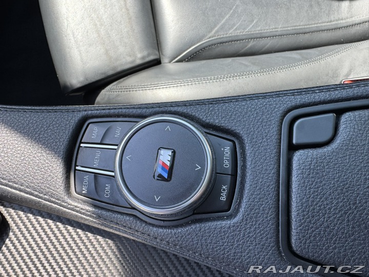 BMW 6 4X4 640D V6 230 KW FOLIE 2017