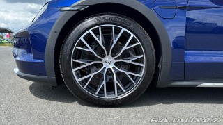 Porsche Taycan 4 Cross Turismo 2025