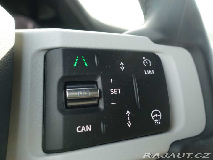 Land Rover Defender 110 3,0 X-Dynamic SE D250 2025