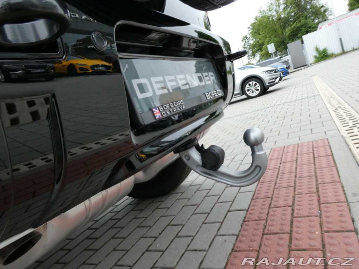 Land Rover Defender 110 3,0 X-Dynamic SE D250 2025