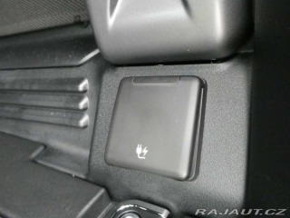 Land Rover Defender 110 3,0 X-Dynamic SE D250 2025