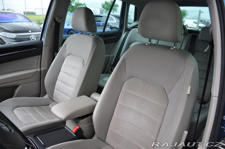 Volkswagen Golf Sportsvan 1,6TDI DSG PANORAMA NAVI 2014