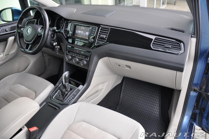 Volkswagen Golf Sportsvan 1,6TDI DSG PANORAMA NAVI 2014