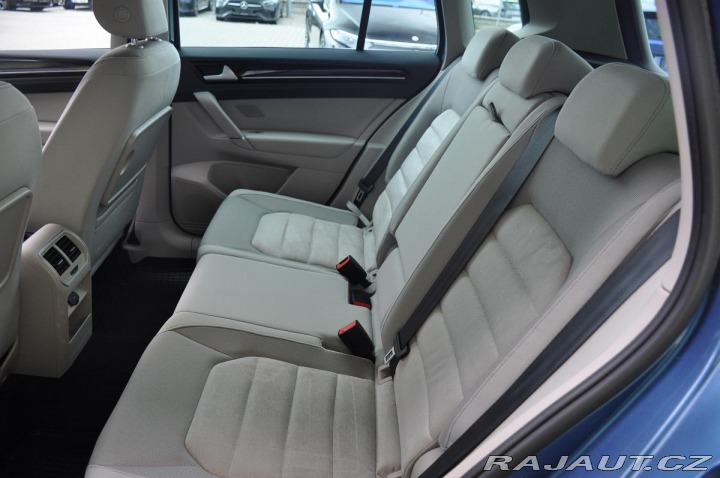 Volkswagen Golf Sportsvan 1,6TDI DSG PANORAMA NAVI 2014
