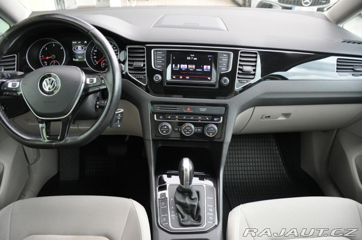 Volkswagen Golf Sportsvan 1,6TDI DSG PANORAMA NAVI 2014
