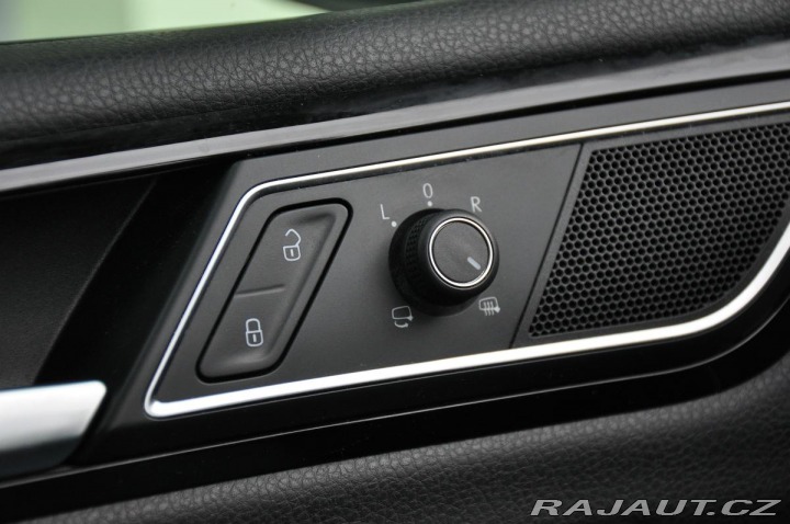 Volkswagen Golf Sportsvan 1,6TDI DSG PANORAMA NAVI 2014