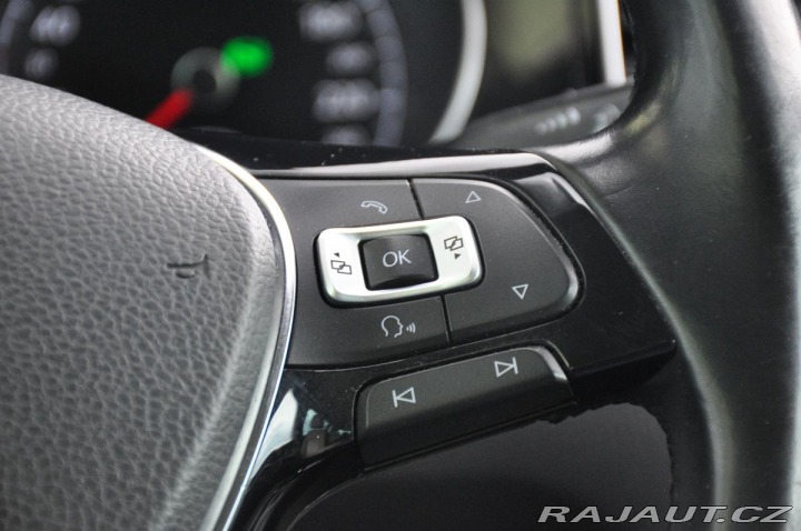 Volkswagen Golf Sportsvan 1,6TDI DSG PANORAMA NAVI 2014